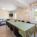Lungomare Apartman